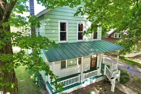 414 N Maple St, Ithaca, MI 48847 photo 3