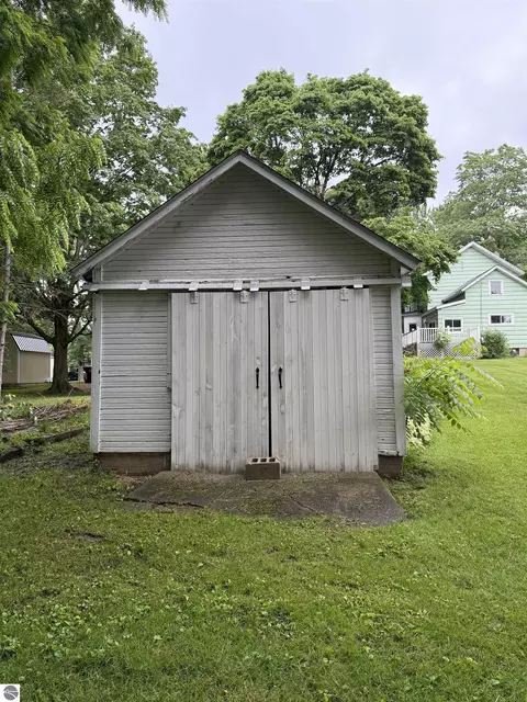 414 N Maple St, Ithaca, MI 48847 photo 17