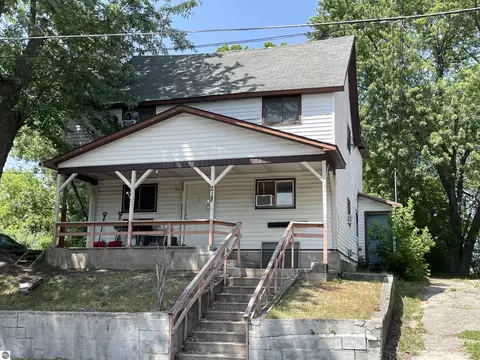 218 S Cottage, Cadillac, MI 49601