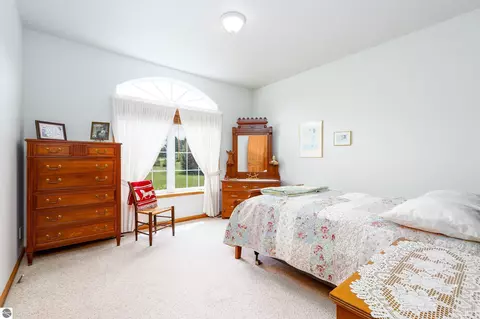 Bedroom - 5680 Gorivan Rd, Frankfort, MI 49635 photo 3 of 4