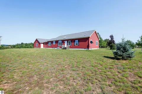 Exterior - 5680 Gorivan Rd, Frankfort, MI 49635 photo 5 of 8