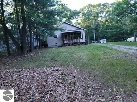 2786 Leona Dr, National City, MI 48748