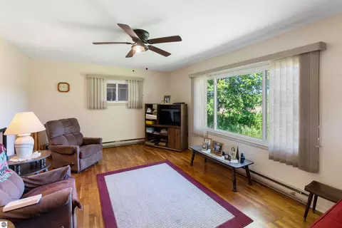 Living - 3102 S 9 Rd, Harrietta, MI 49638 photo 1 of 2