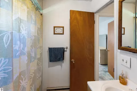 Bath - 3102 S 9 Rd, Harrietta, MI 49638 photo 1 of 2