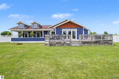 2210 E Lola Ln #202, Au Gres, MI 48703 photo 2