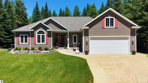 8540 Beland Blvd, Bellaire, MI 49615