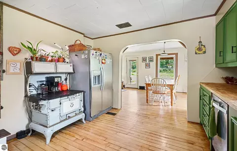 Kitchen - 7615 Pleasant Hill Rd, Ellsworth, MI 49729 photo 3 of 4