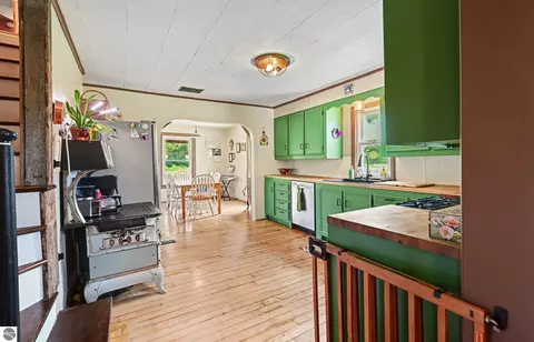 Kitchen - 7615 Pleasant Hill Rd, Ellsworth, MI 49729 photo 2 of 4