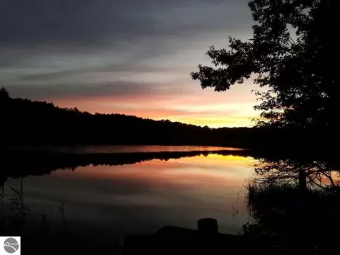 16568 Wagner Rd, Lake Ann, MI 49650