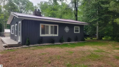 3619 Chippewa Dr, Glennie, MI 48737