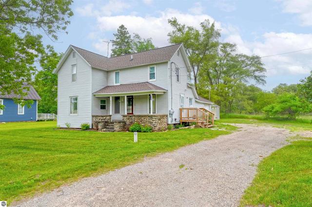 6034 Bates Rd, Williamsburg, MI 49690