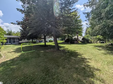 Exterior - 3525 E City Limits Rd, Standish, MI 48658 photo 5 of 16