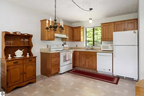 Kitchen - 11255 E Fort Rd #E-2, Suttons Bay, MI 49682 photo 1 of 3