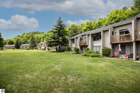 Exterior - 11255 E Fort Rd #E-2, Suttons Bay, MI 49682 photo 4 of 13