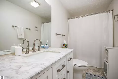 Bath - 11255 E Fort Rd #E-2, Suttons Bay, MI 49682 photo 3 of 4