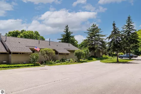 Exterior - 11255 E Fort Rd #E-2, Suttons Bay, MI 49682 photo 13 of 13