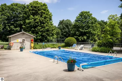 Exterior - 11255 E Fort Rd #E-2, Suttons Bay, MI 49682 photo 6 of 13
