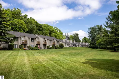 Exterior - 11255 E Fort Rd #E-2, Suttons Bay, MI 49682 photo 2 of 13