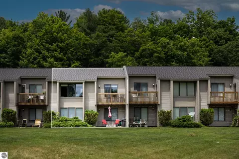 Exterior - 11255 E Fort Rd #E-2, Suttons Bay, MI 49682 photo 3 of 13