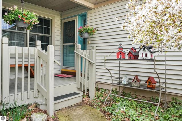 2866 E Crown Dr, Traverse City, MI 49685
