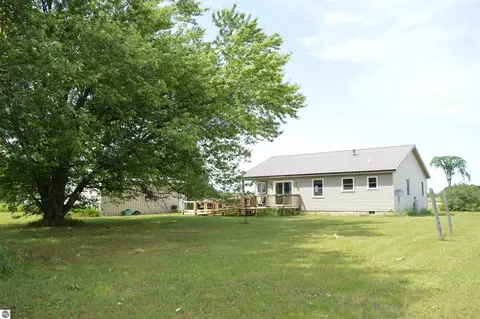 Exterior - 6268 E M-72, Kalkaska, MI 49646 photo 8 of 10