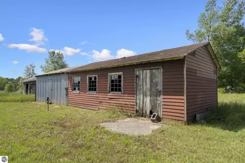 Exterior - 6268 E M-72, Kalkaska, MI 49646 photo 5 of 11
