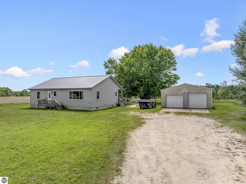 Exterior - 6268 E M-72, Kalkaska, MI 49646 photo 2 of 11