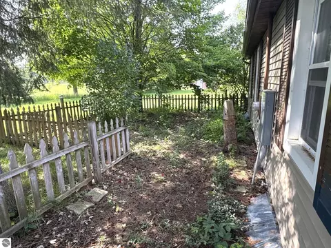 Exterior - 5251 M-55, Hale, MI 48739 photo 5 of 10