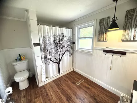 Bath - 5251 M-55, Hale, MI 48739 photo 3 of 4