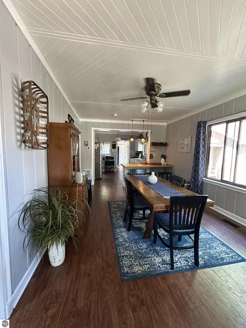 Dining - 5437 E 8th St, Au Gres, MI 48703 photo 5 of 7