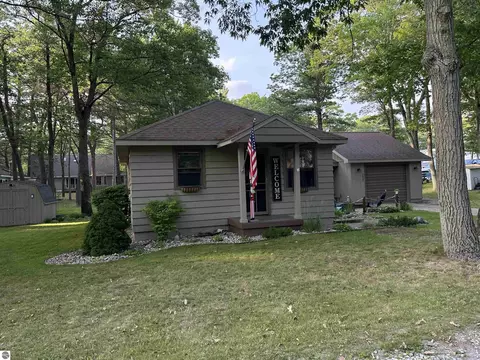 Exterior - 5437 E 8th St, Au Gres, MI 48703 photo 3 of 22