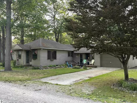 Exterior - 5437 E 8th St, Au Gres, MI 48703 photo 9 of 22