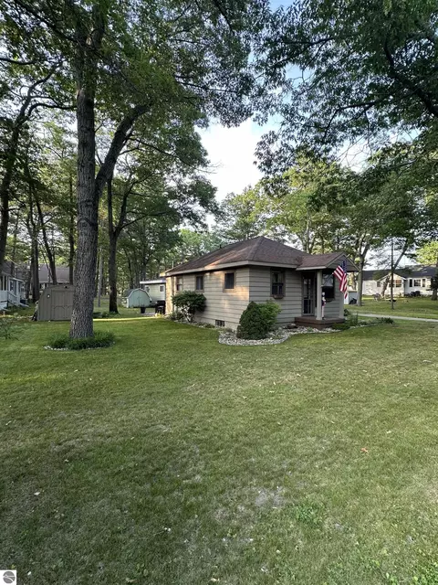 Exterior - 5437 E 8th St, Au Gres, MI 48703 photo 15 of 22
