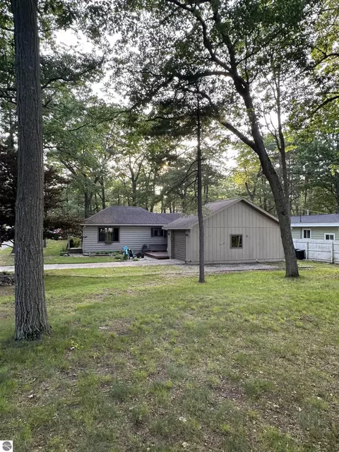 Exterior - 5437 E 8th St, Au Gres, MI 48703 photo 16 of 22