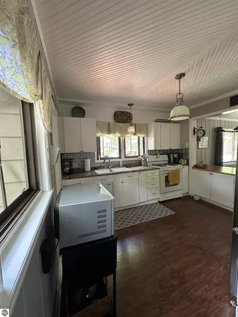 Kitchen - 5437 E 8th St, Au Gres, MI 48703 photo 3 of 6
