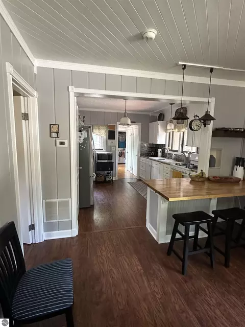 Kitchen - 5437 E 8th St, Au Gres, MI 48703 photo 1 of 6