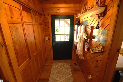 Entry Way - 5592 Linksview Way, Gladwin, MI 48624 photo 11 of 11