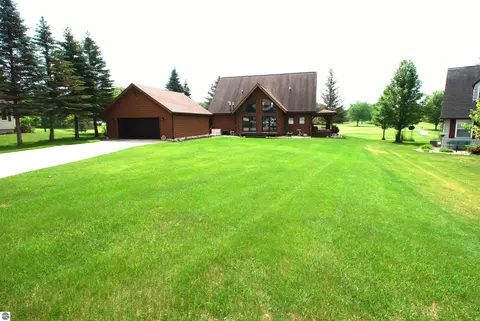Exterior - 5592 Linksview Way, Gladwin, MI 48624 photo 26 of 26