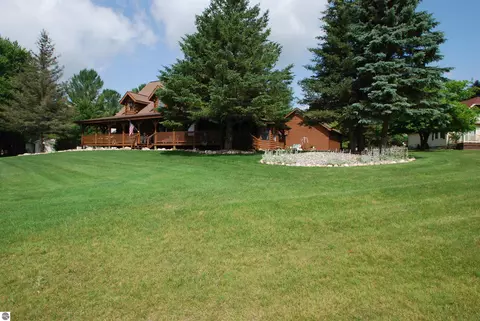Exterior - 5592 Linksview Way, Gladwin, MI 48624 photo 25 of 26
