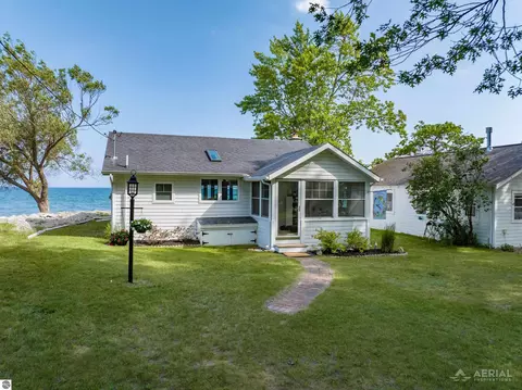 735 West Ln, East Tawas, MI 48730
