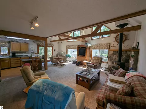 Living - 5110 Huron Breeze Dr, Au Gres, MI 48703 photo 2 of 5