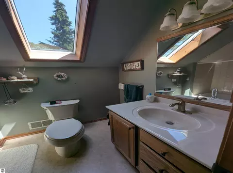 Bath - 5110 Huron Breeze Dr, Au Gres, MI 48703 photo 4 of 4