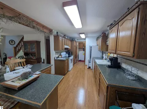 Kitchen - 5110 Huron Breeze Dr, Au Gres, MI 48703 photo 1 of 7