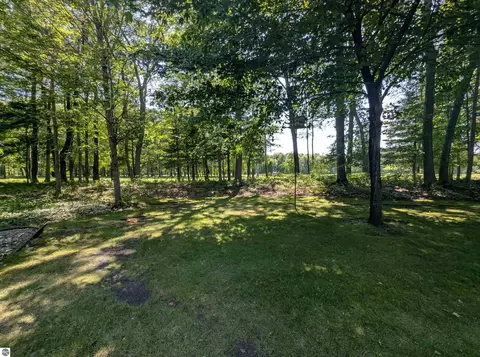 Exterior - 5110 Huron Breeze Dr, Au Gres, MI 48703 photo 4 of 23