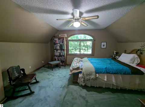 Bedroom - 5110 Huron Breeze Dr, Au Gres, MI 48703 photo 2 of 3