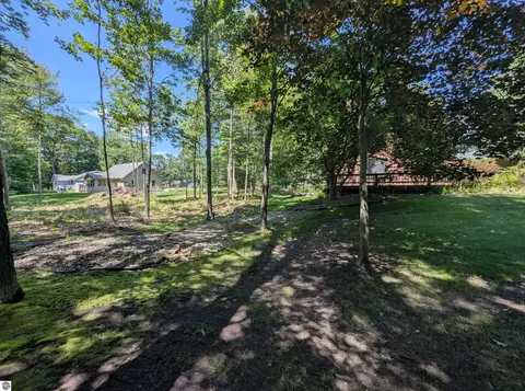 Exterior - 5110 Huron Breeze Dr, Au Gres, MI 48703 photo 6 of 23