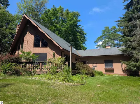 Exterior - 5110 Huron Breeze Dr, Au Gres, MI 48703 photo 21 of 23