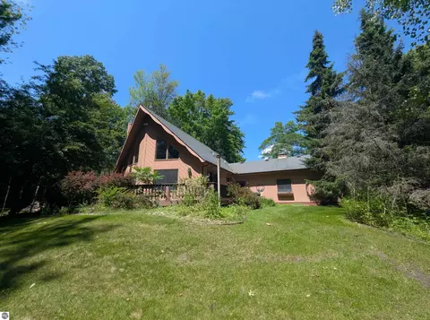 Exterior - 5110 Huron Breeze Dr, Au Gres, MI 48703 photo 20 of 23