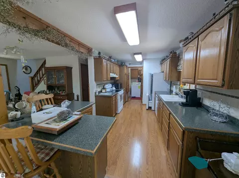 Kitchen - 5110 Huron Breeze Dr, Au Gres, MI 48703 photo 3 of 7