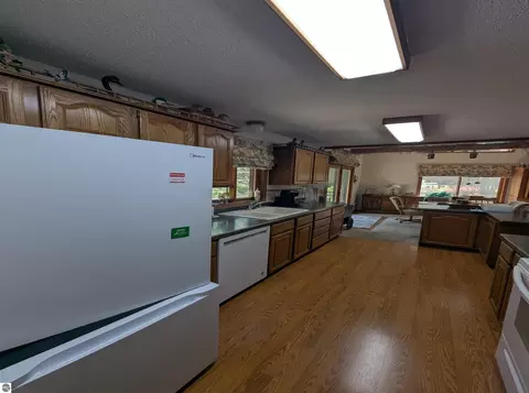 Kitchen - 5110 Huron Breeze Dr, Au Gres, MI 48703 photo 7 of 7